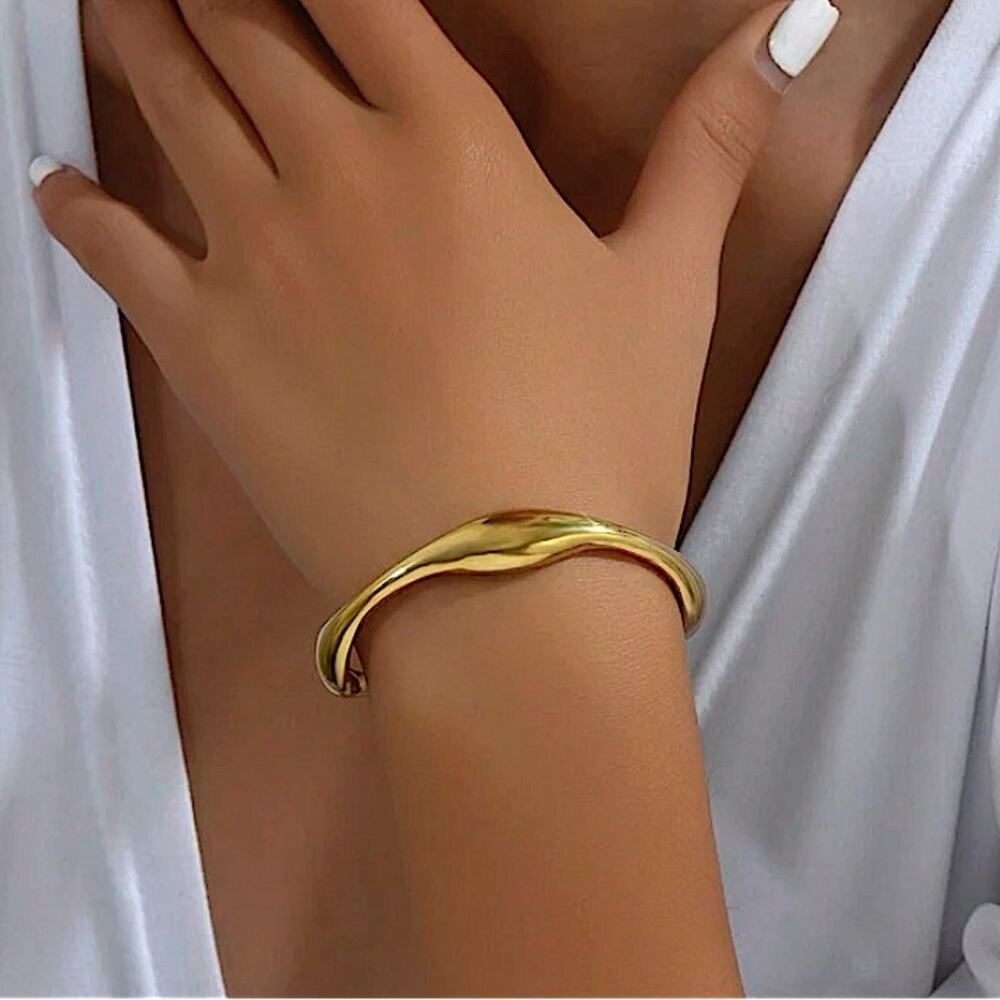 Irregular Bangle Cuff Edgy Geometric Gold Plated Women’s